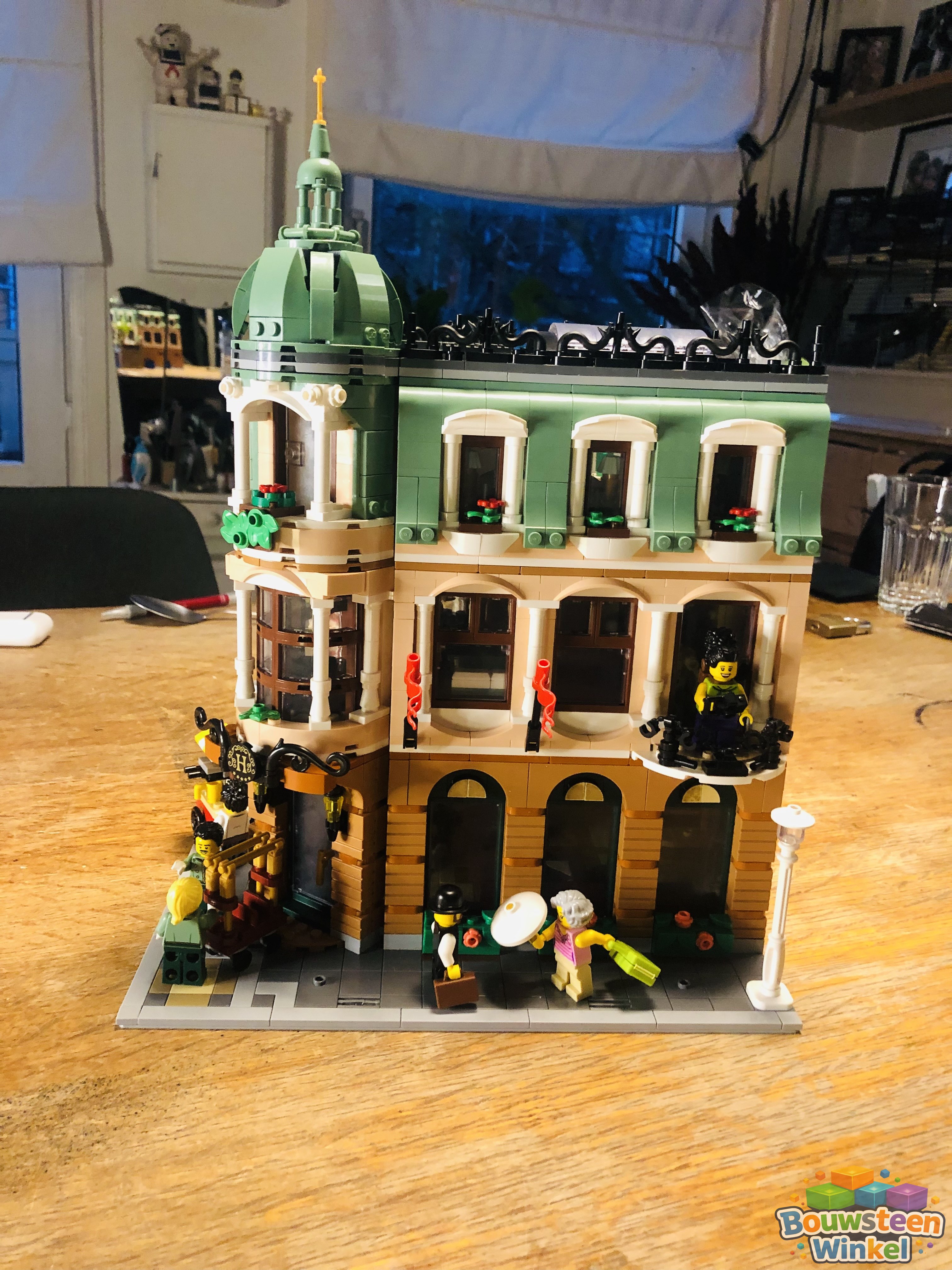 LEGO Creator Expert Boetiekhotel - 10297 — gebouwd door klant