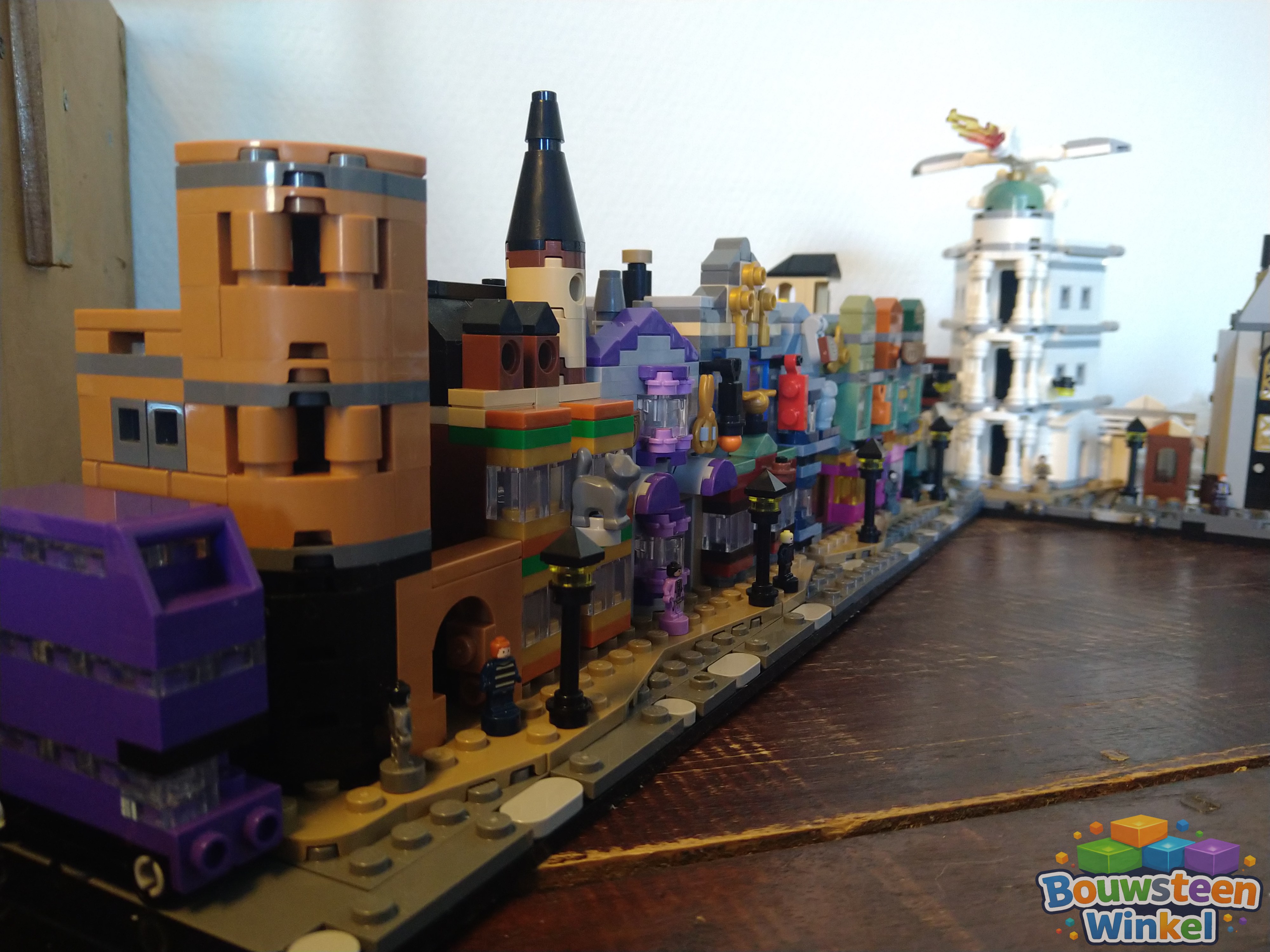 LEGO Harry Potter De Wegisweg tovenaarswinkels - 76444 — gebouwd door klant