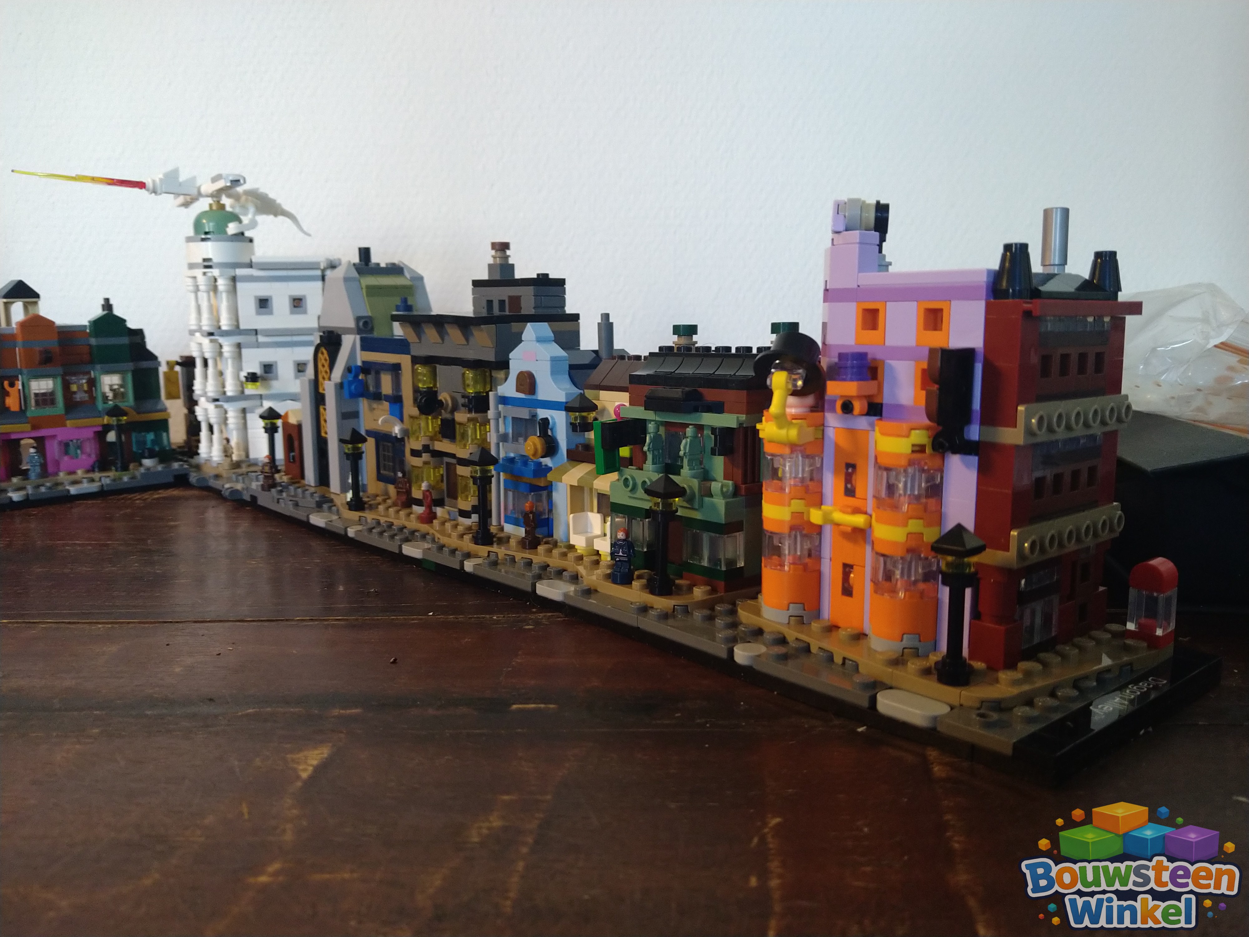 LEGO Harry Potter De Wegisweg tovenaarswinkels - 76444 — gebouwd door klant