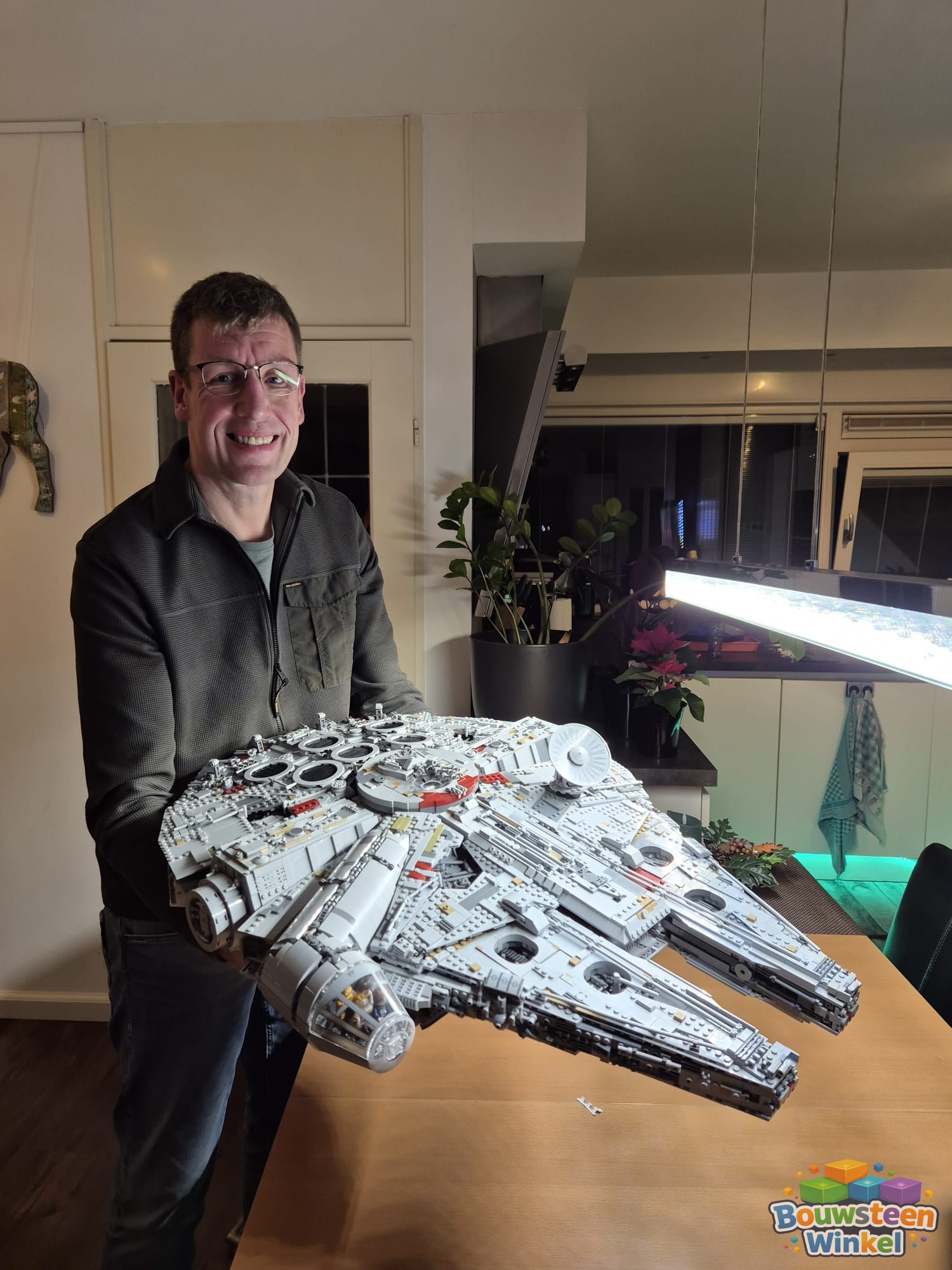 LEGO Star Wars UCS Millennium Falcon - 75192 — gebouwd door klant
