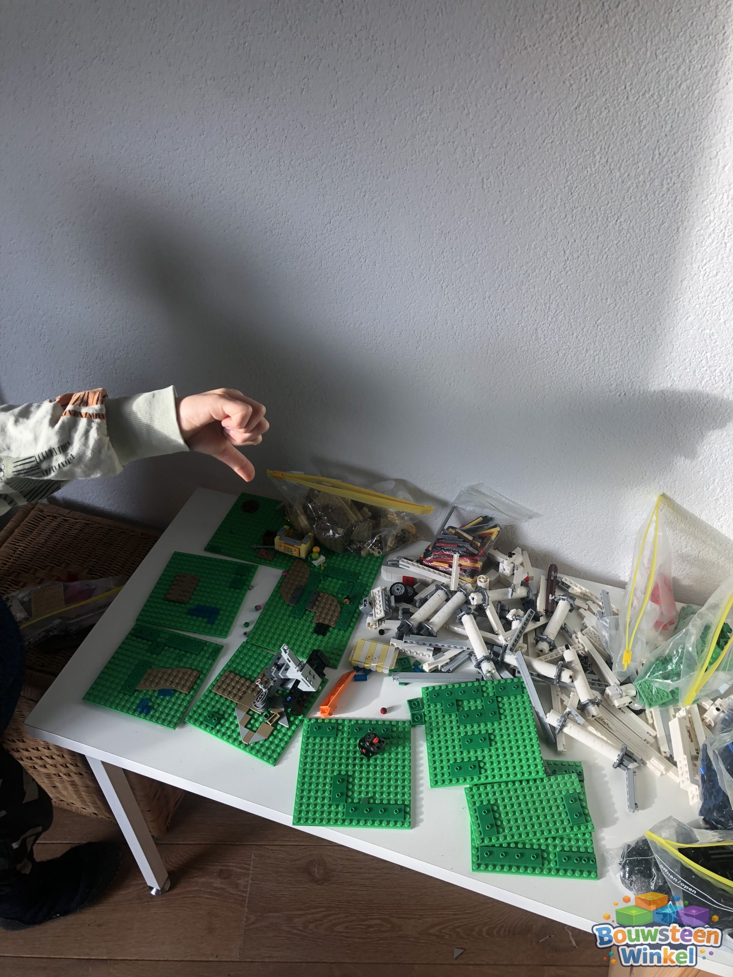LEGO Creator Expert Achtbaan - 10261, gebouwd en ingestuurd door een huurder van Bouwsteenwinkel