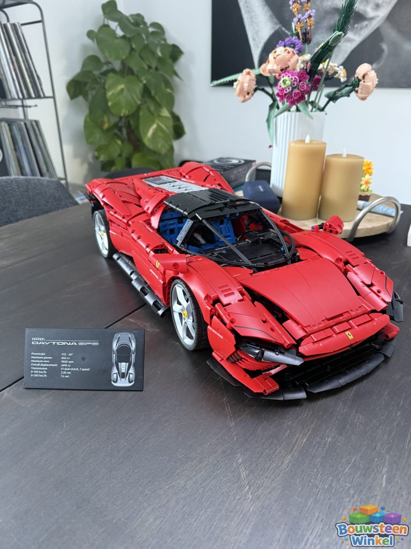 LEGO Technic Ferrari Daytona SP3 - 42143 gebouwd door klant — Technic