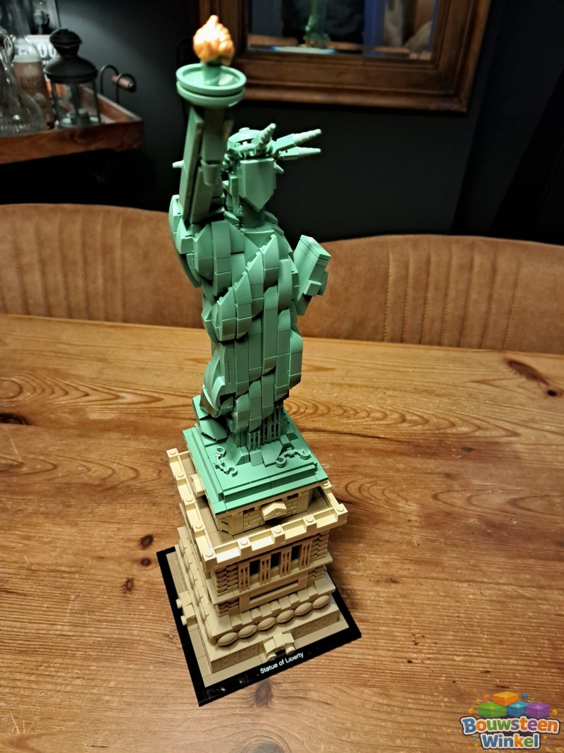 LEGO Architecture Vrijheidsbeeld - 21042 gebouwd door klant — Architecture / Ideas