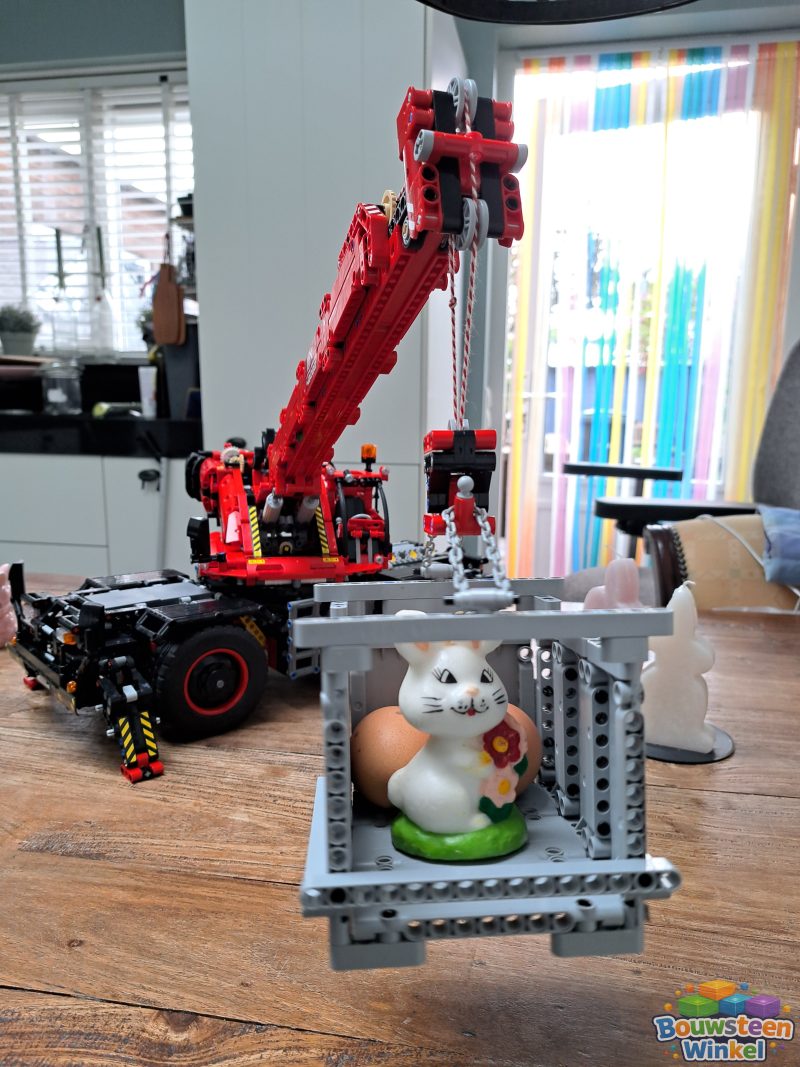 LEGO Technic Kraan voor alle Terreinen - 42082 gebouwd door klant — Technic
