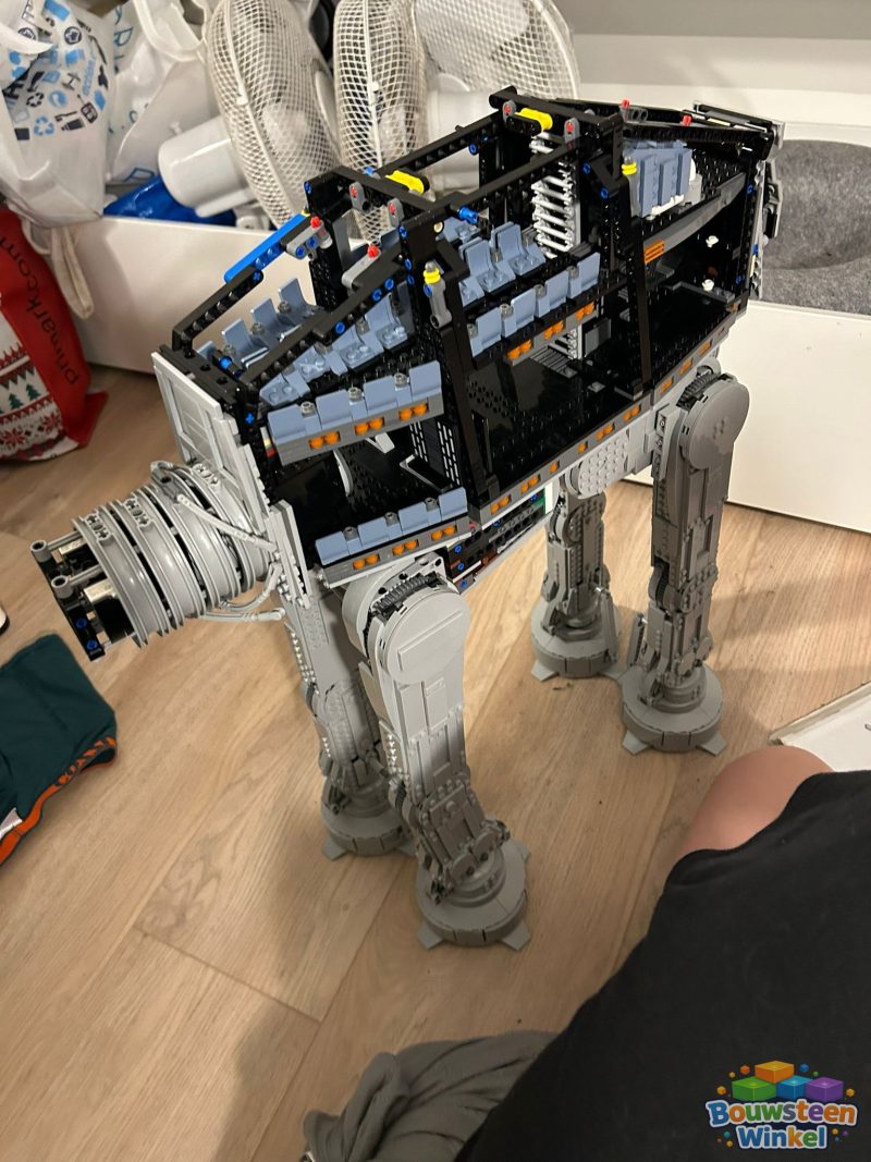 LEGO Star Wars AT-AT - 75313 gebouwd door klant — Star Wars
