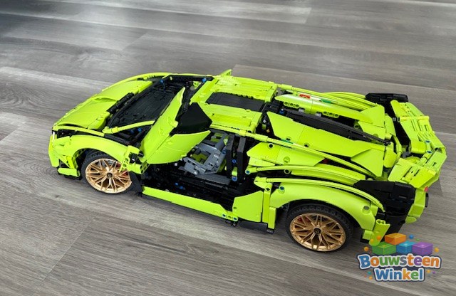 LEGO Technic Lamborghini Sian FKP 37 - 42115 gebouwd door klant — Technic