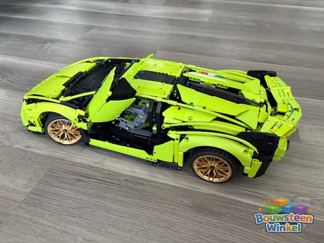 LEGO Technic Lamborghini Sian FKP 37 - 42115 gebouwd door klant — Technic