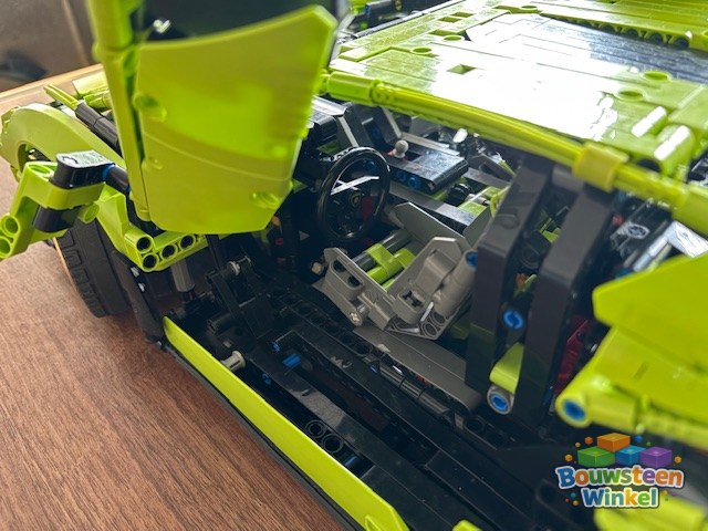 LEGO Technic Lamborghini Sian FKP 37 - 42115 gebouwd door klant — Technic
