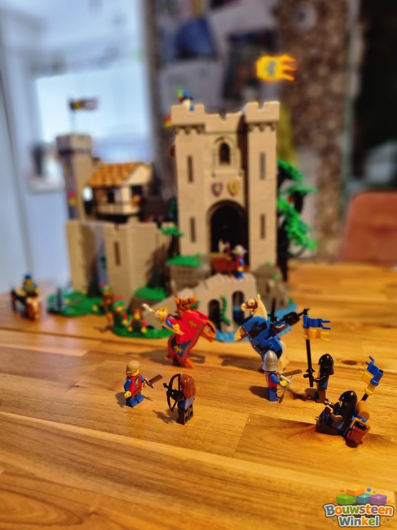_LEGO Lion Knights castle - 10305 gebouwd door klant — Creator Expert / Icons