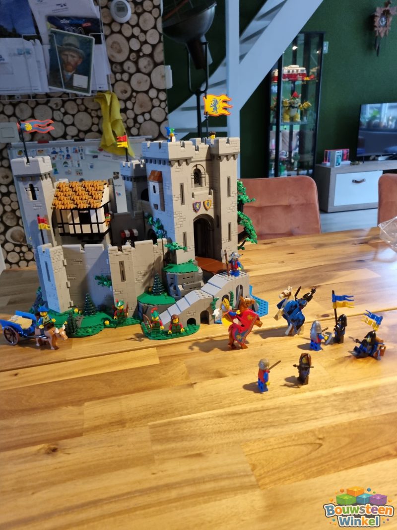 _LEGO Lion Knights castle - 10305 gebouwd door klant — Creator Expert / Icons