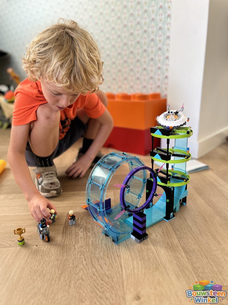 LEGO City Ultieme stuntrijders uitdaging - 60361 gebouwd door klant — City