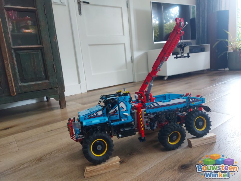 LEGO Technic 6x6 Allterrain-sleepwagen - 42070 gebouwd door klant — Technic