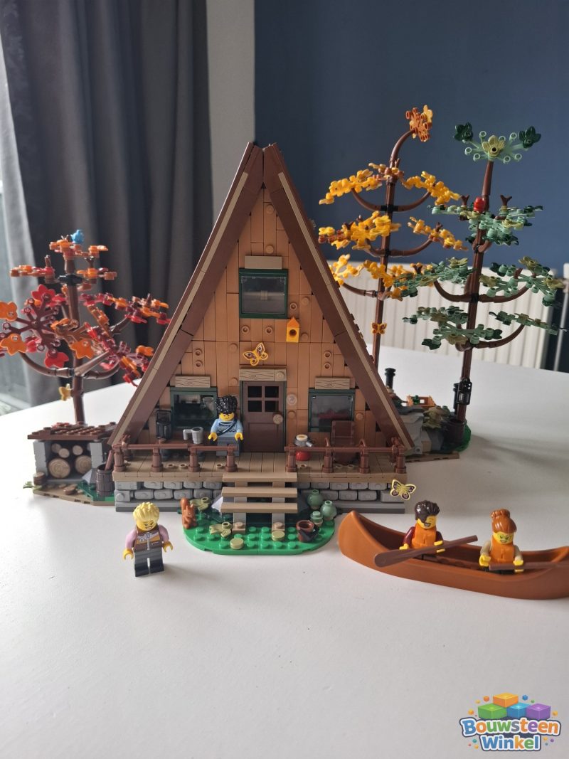 LEGO Ideas A-frame boshut - 21338 gebouwd door klant — Architecture / Ideas