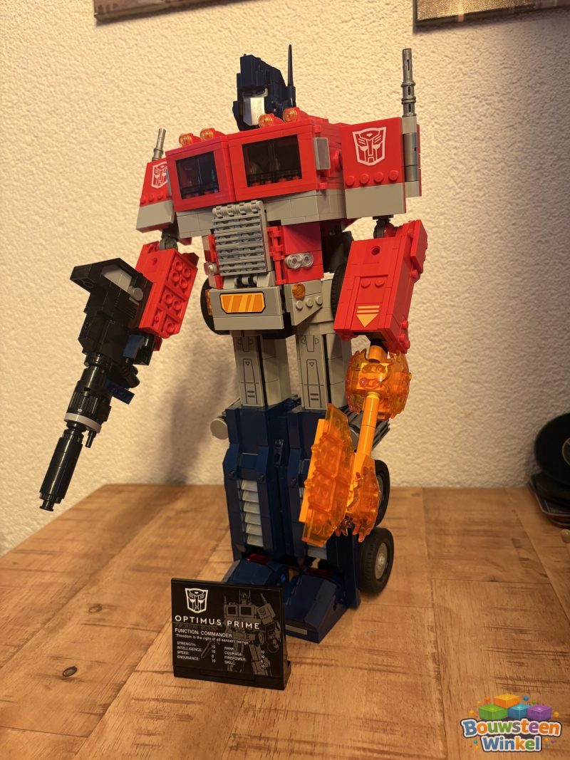 LEGO Icons Optimus Prime - 10302 gebouwd door klant — Creator Expert / Icons