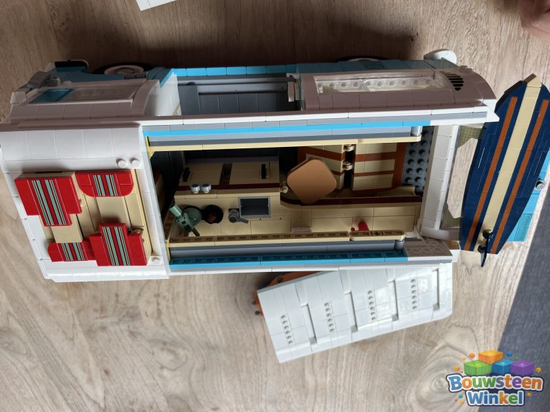 LEGO Creator Expert Volkswagen T2 Kampeerbus - 10279 gebouwd door klant — Creator Expert / Icons