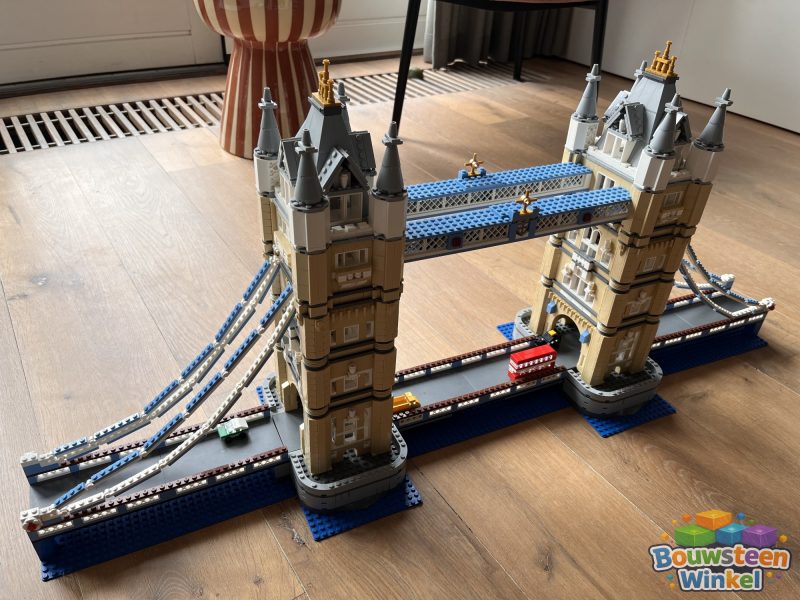 LEGO ICONS Eiffeltoren - 10307 gebouwd door klant — Creator Expert / Icons
