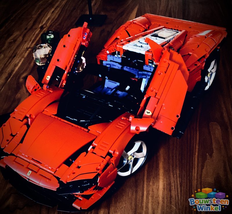 LEGO Technic Ferrari Daytona SP3 - 42143 gebouwd door klant — Technic