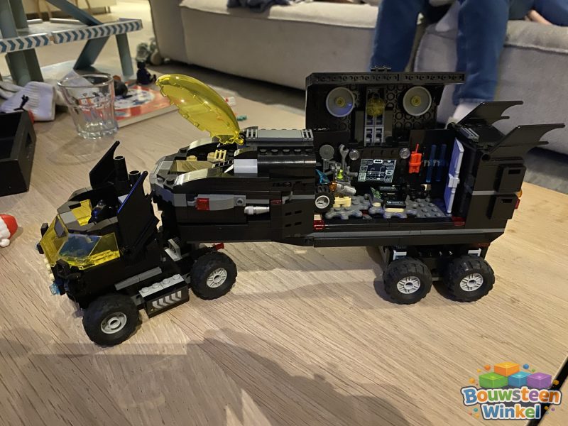 LEGO Batman Mobiele Batbasis - 76160 gebouwd door klant — Marvel / DC