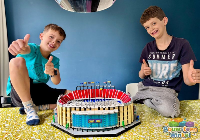 LEGO Creator Expert Camp Nou  FC Barcelona - 10284 gebouwd door klant — Creator Expert / Icons